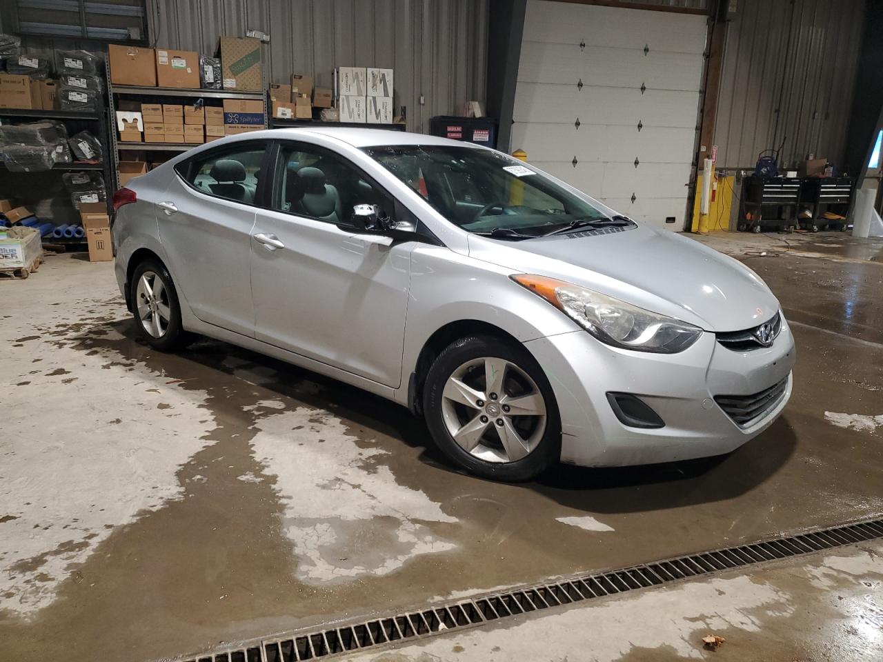 VIN 5NPDH4AE5DH415027 2013 HYUNDAI ELANTRA no.4