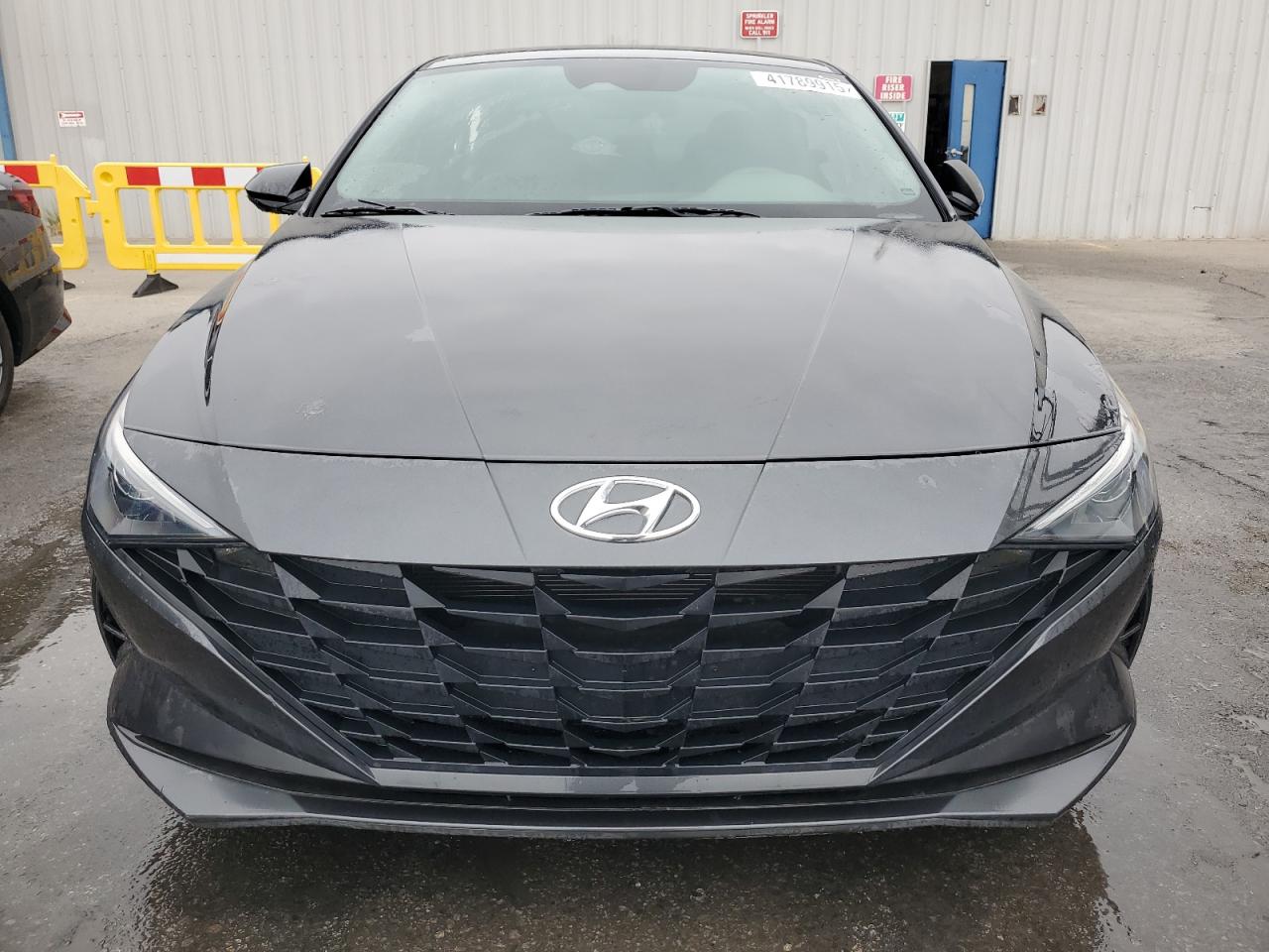 2022 Hyundai Elantra - Image 5