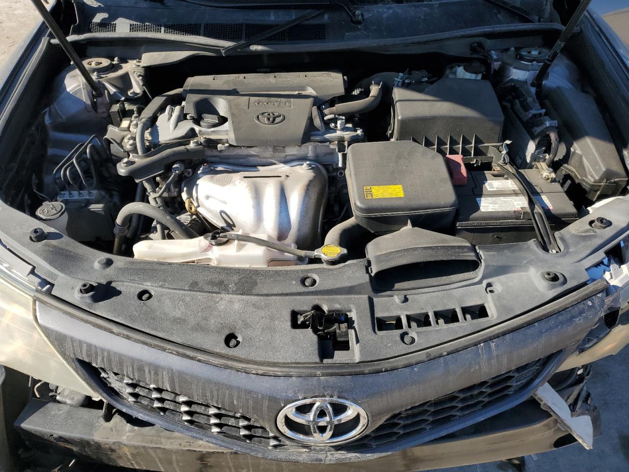2014 Toyota Camry - Image 12