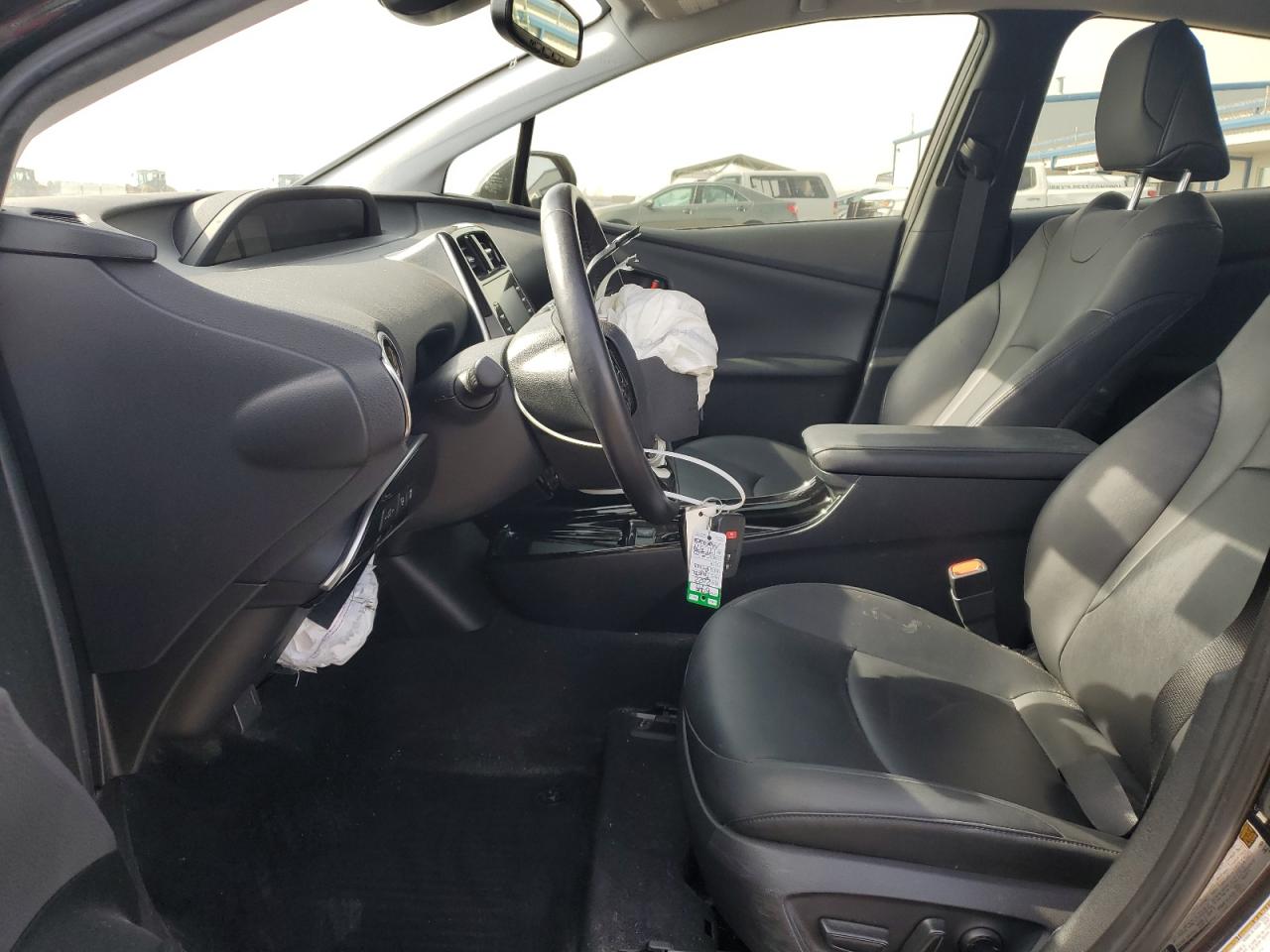 2022 Toyota Prius - Image 7