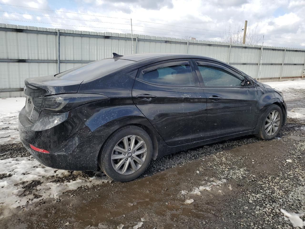 2015 Hyundai Elantra - Image 3