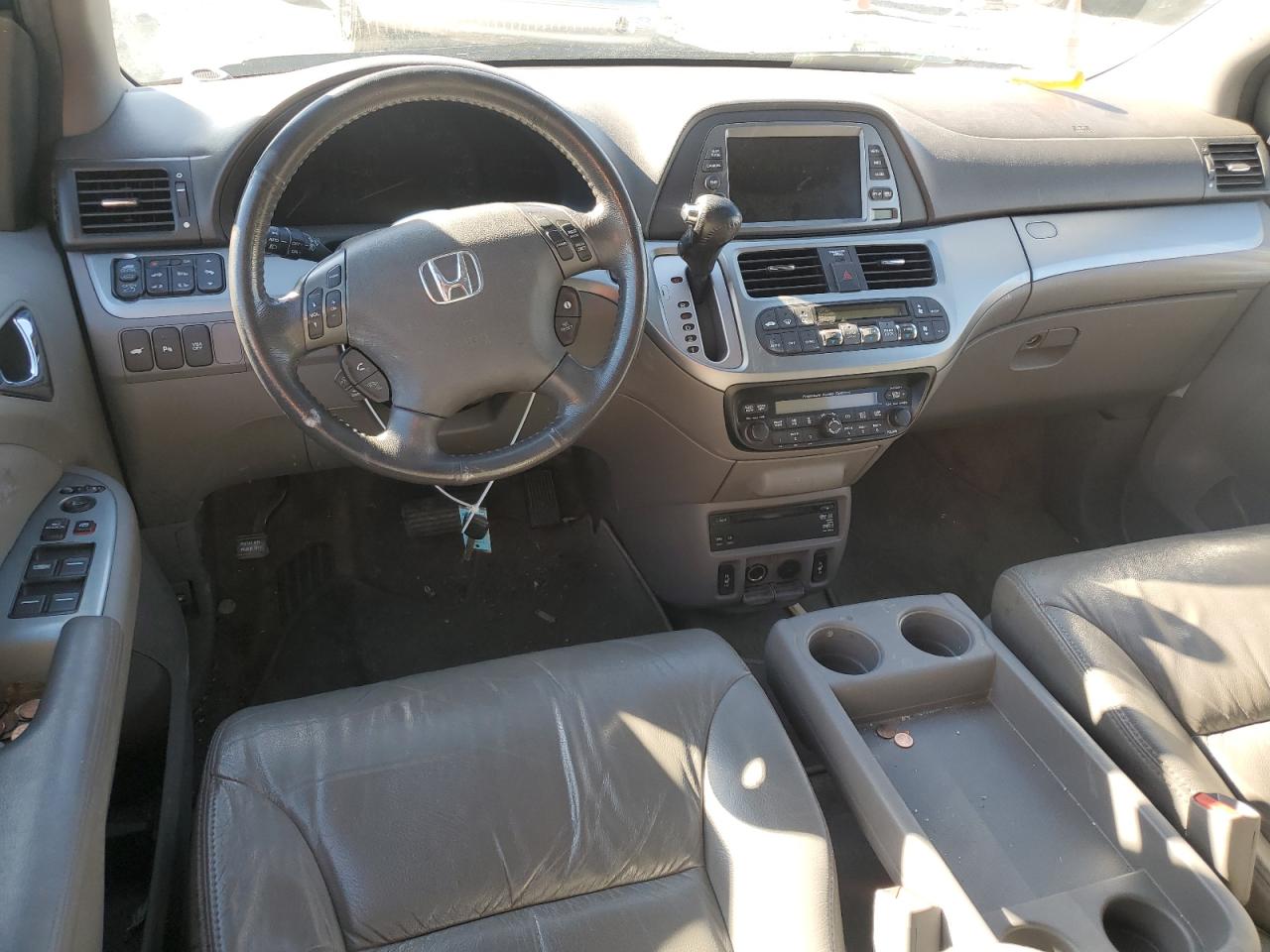 2010 Honda Odyssey - Image 8