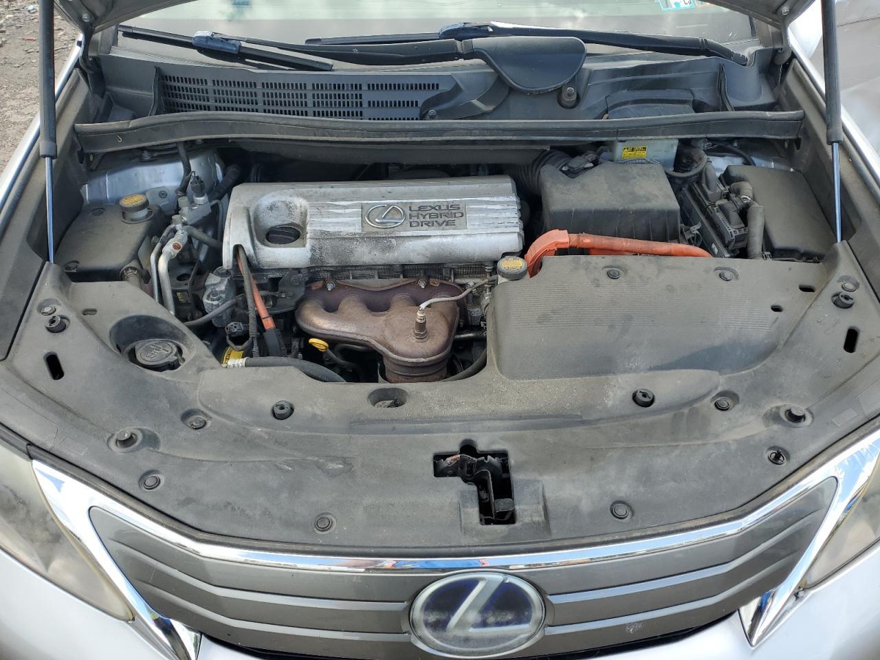 2010 Lexus HS - Image 11