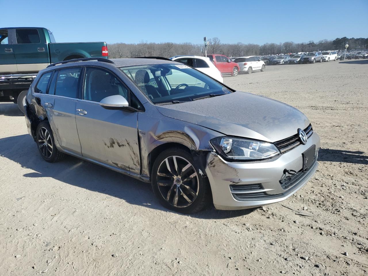 2016 Volkswagen Golf - Image 4