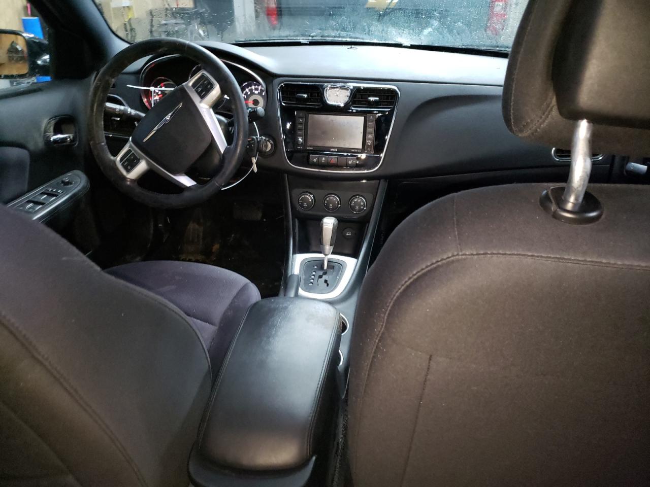 2012 Chrysler 200 - Image 8