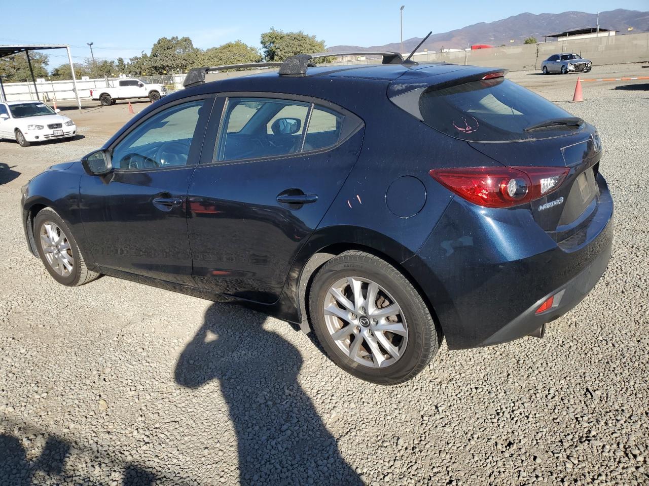 VIN JM1BM1J75G1318408 2016 MAZDA 3 no.2