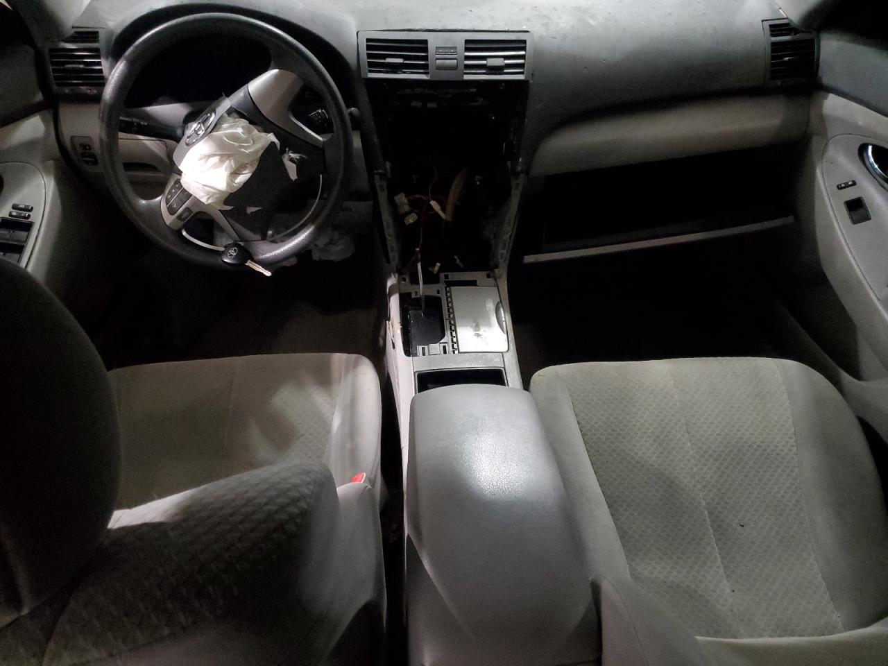 2009 Toyota Camry - Image 8