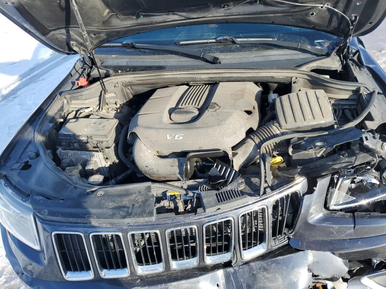 2014 Jeep Grand Cherokee - Image 14