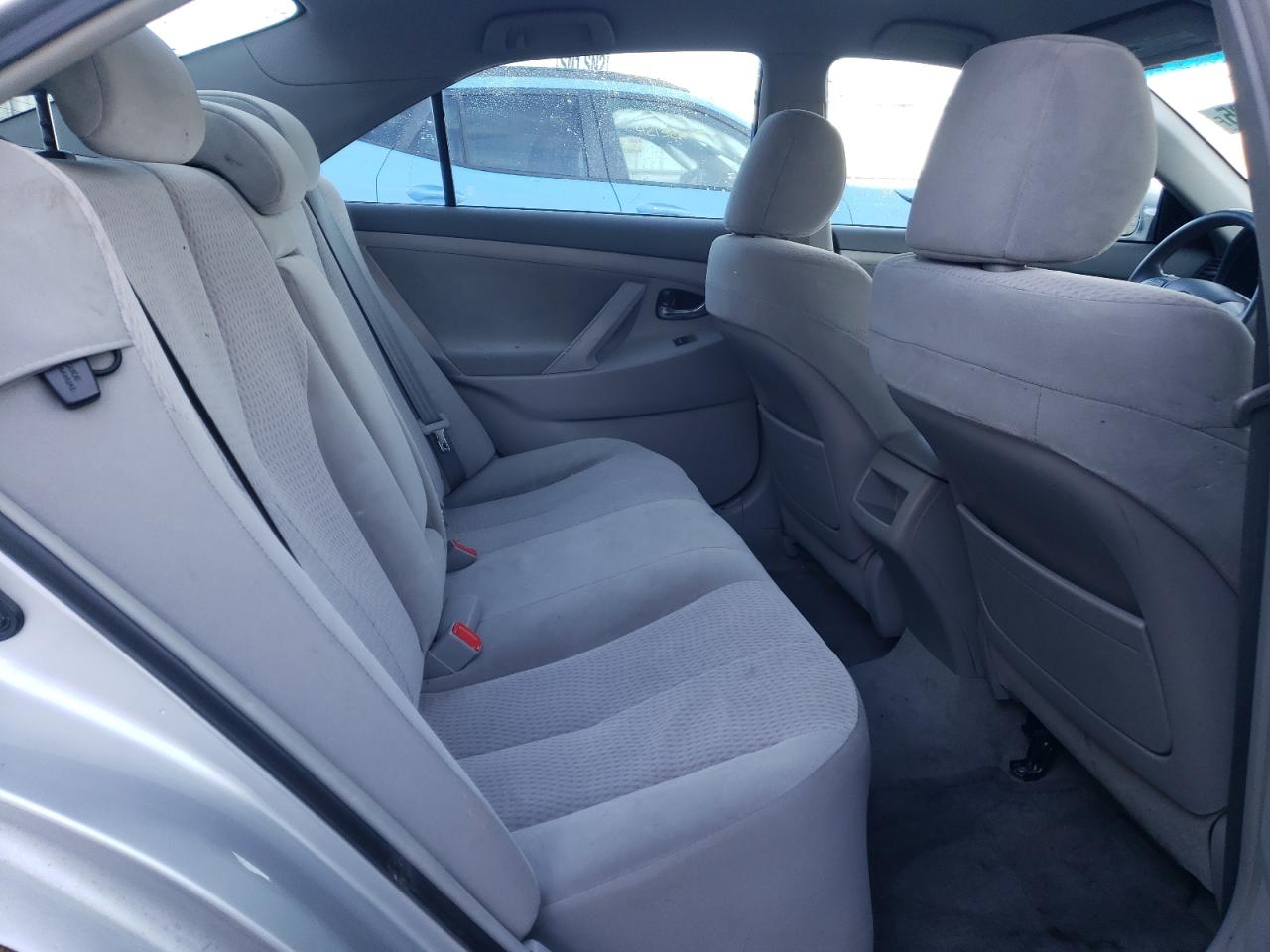 2011 Toyota Camry - Image 10