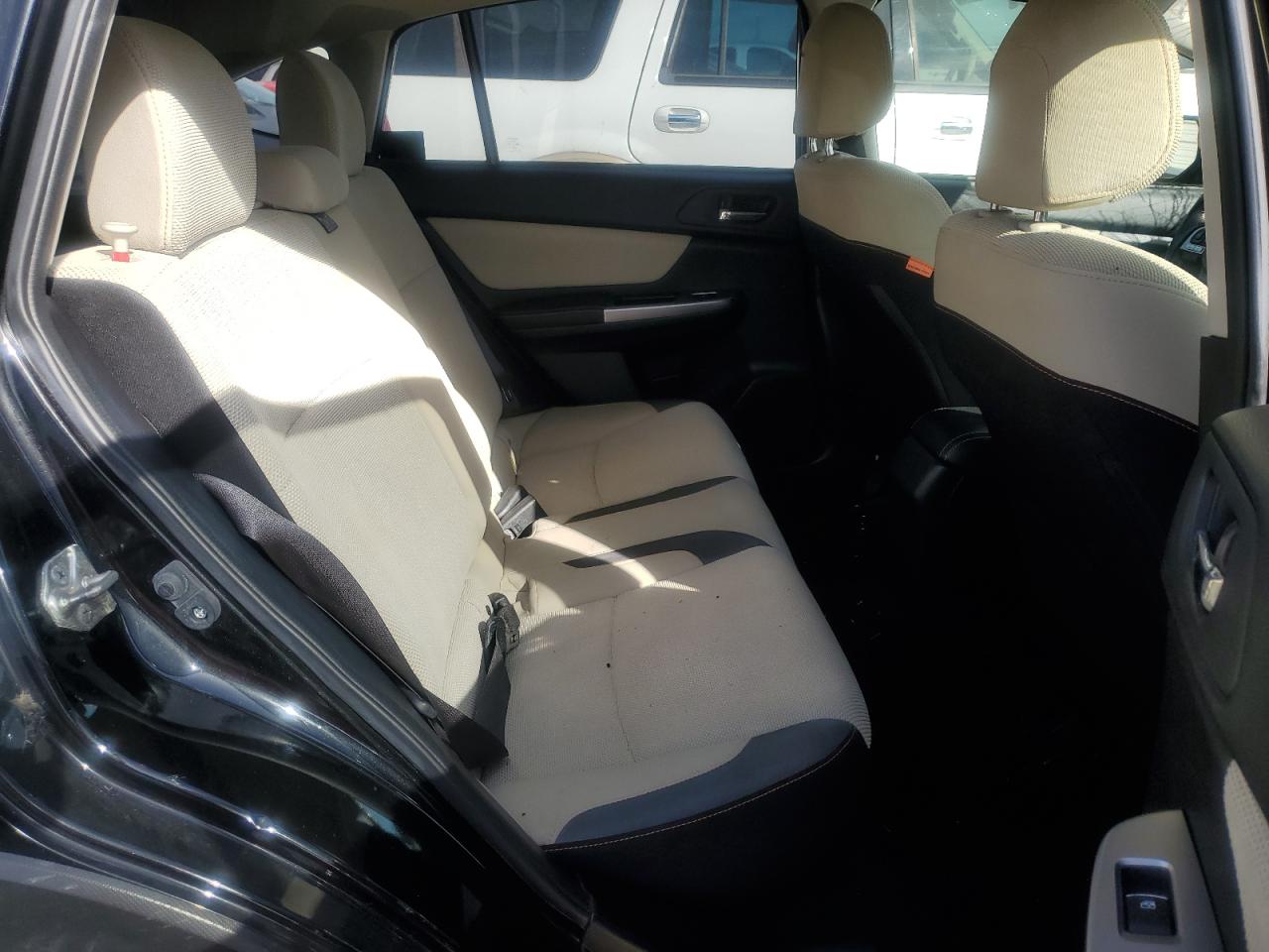 2016 Subaru XV - Image 11