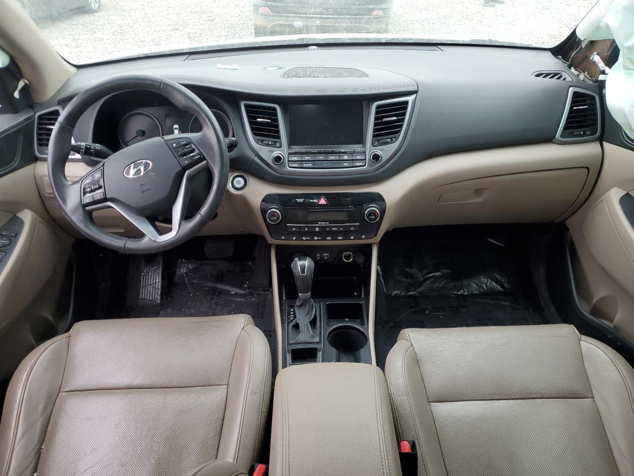 2016 Hyundai Tucson - Image 8