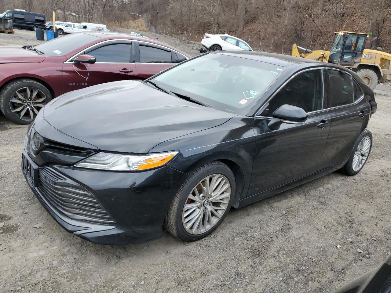 VIN 4T1B11HK8JU040351 2018 TOYOTA CAMRY no.1