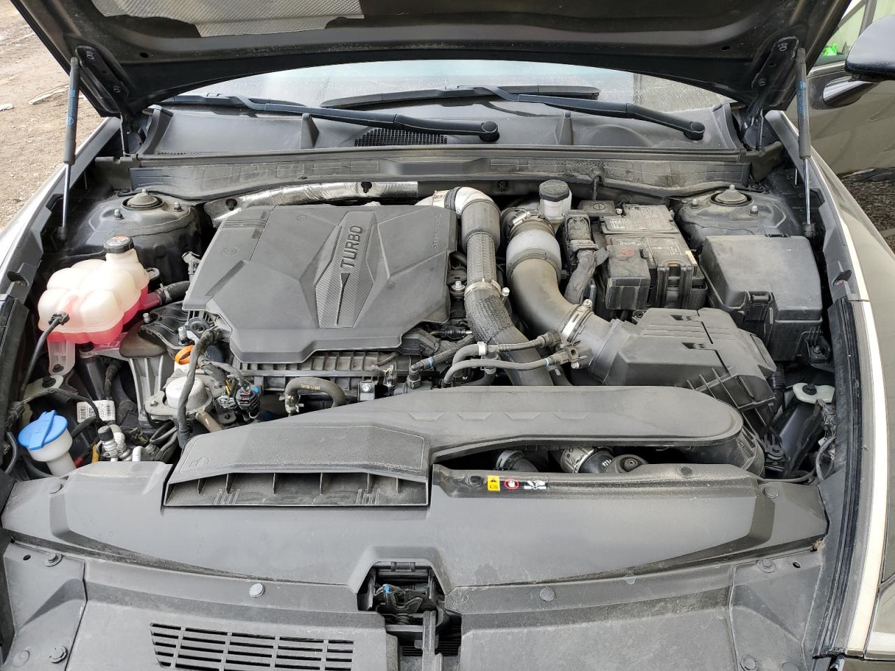 2022 Hyundai Sonata - Image 11