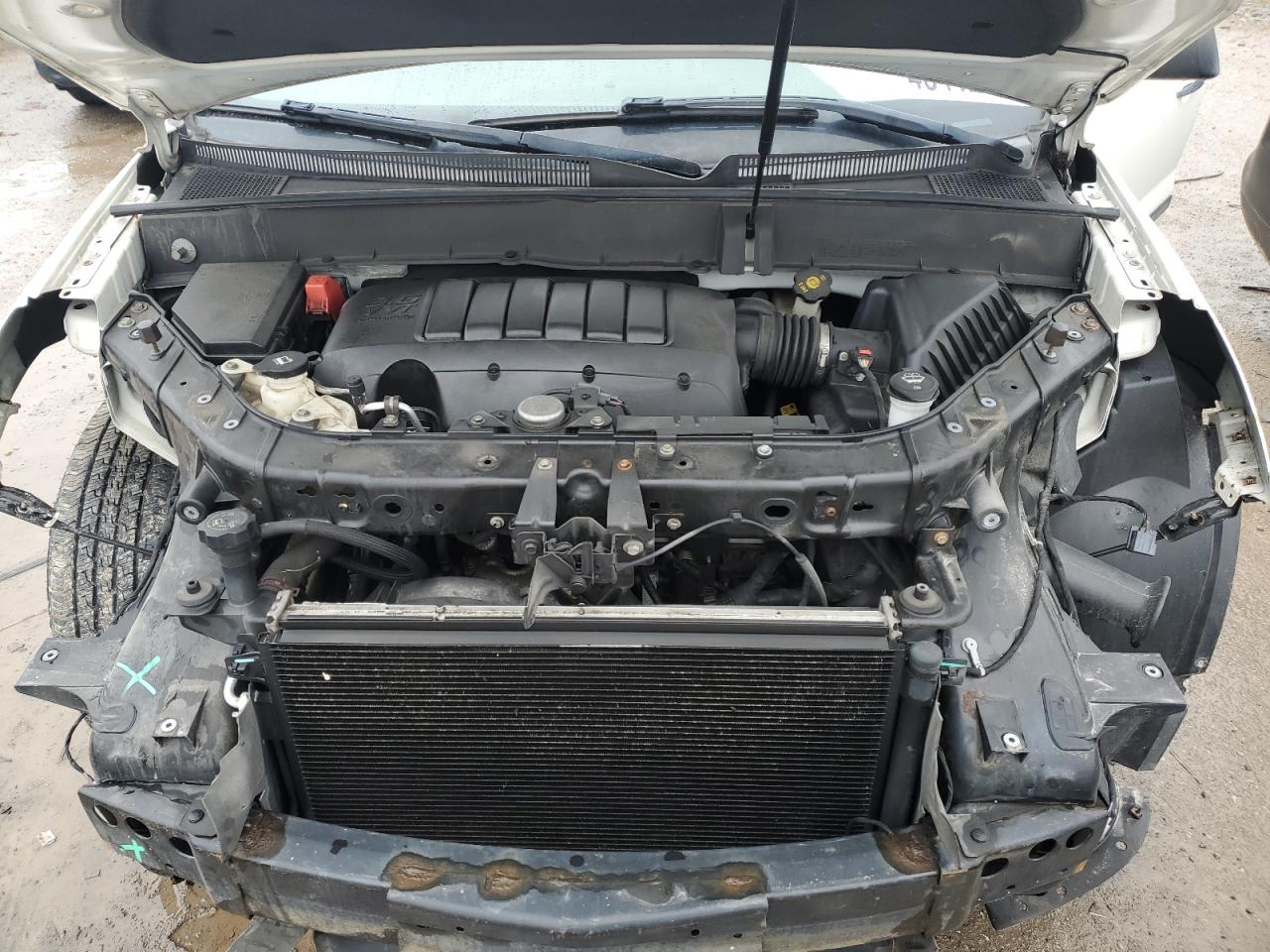2014 Chevrolet Traverse - Image 12