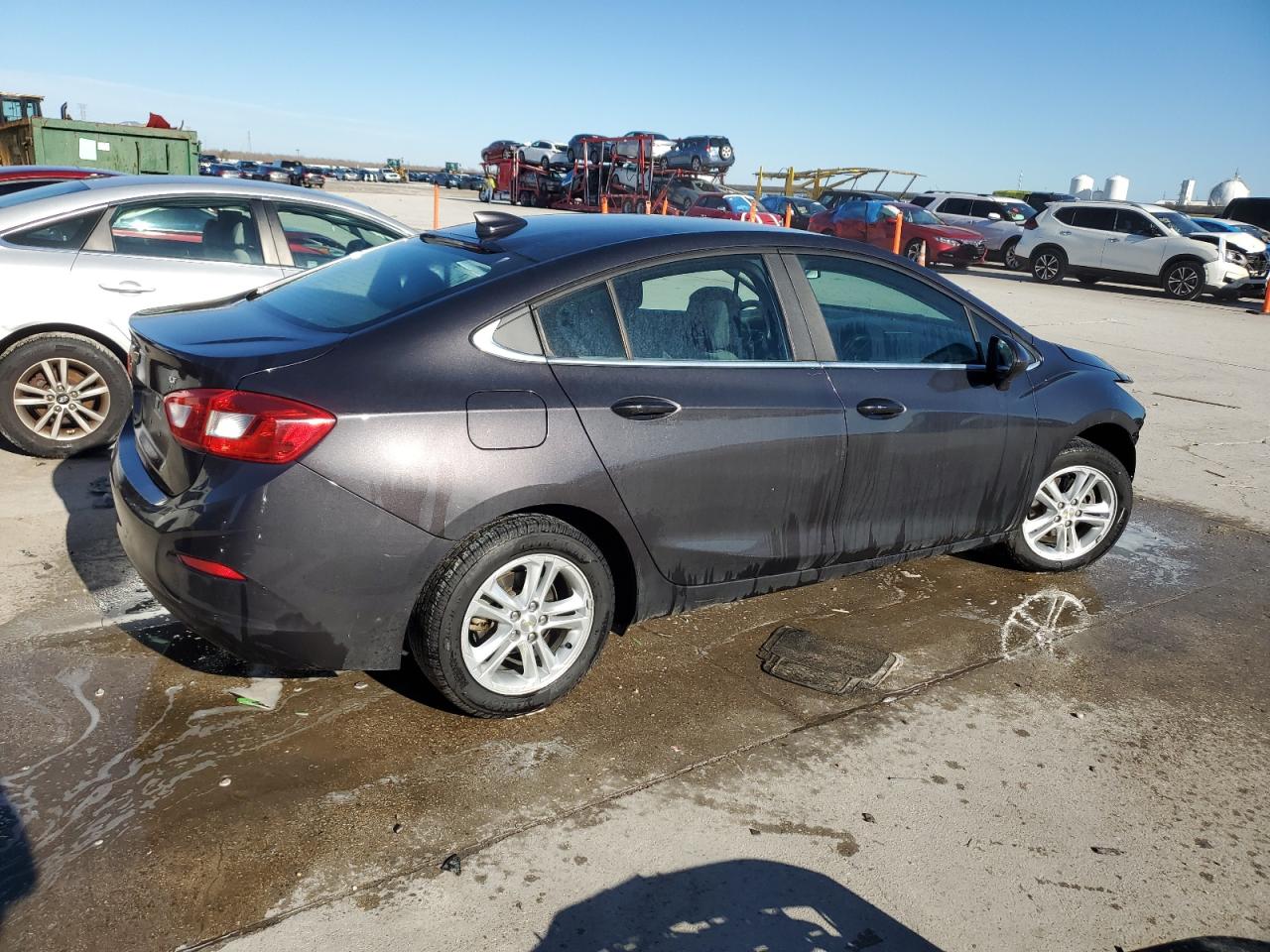 2017 Chevrolet Cruze - Image 3