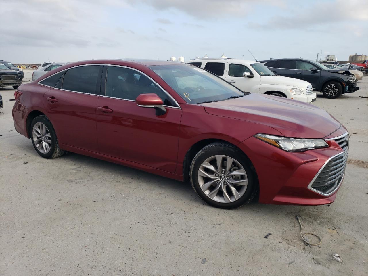 2019 Toyota Avalon - Image 4