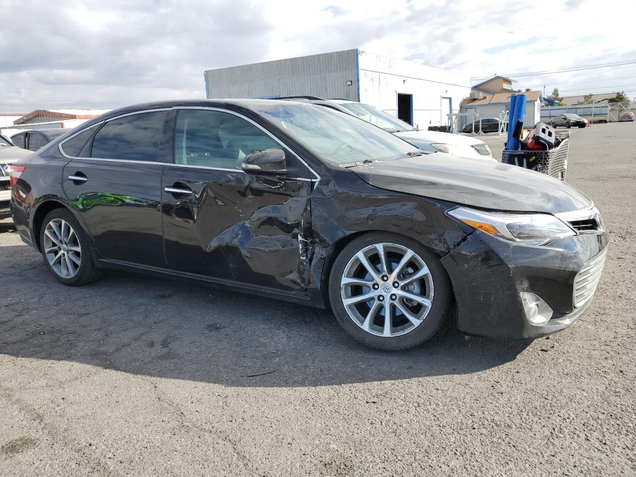 2015 Toyota Avalon - Image 4