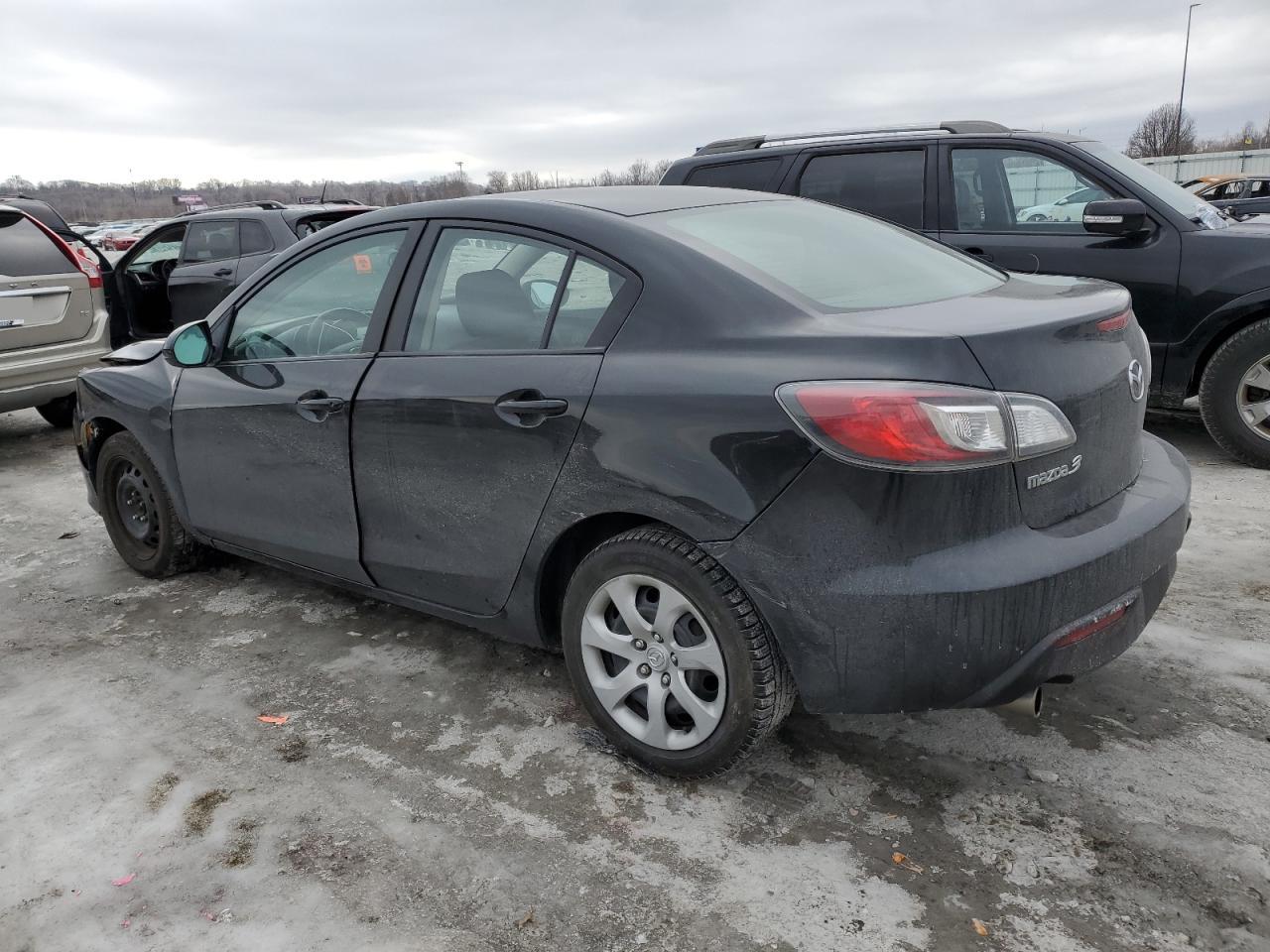 2010 Mazda 3 - Image 2