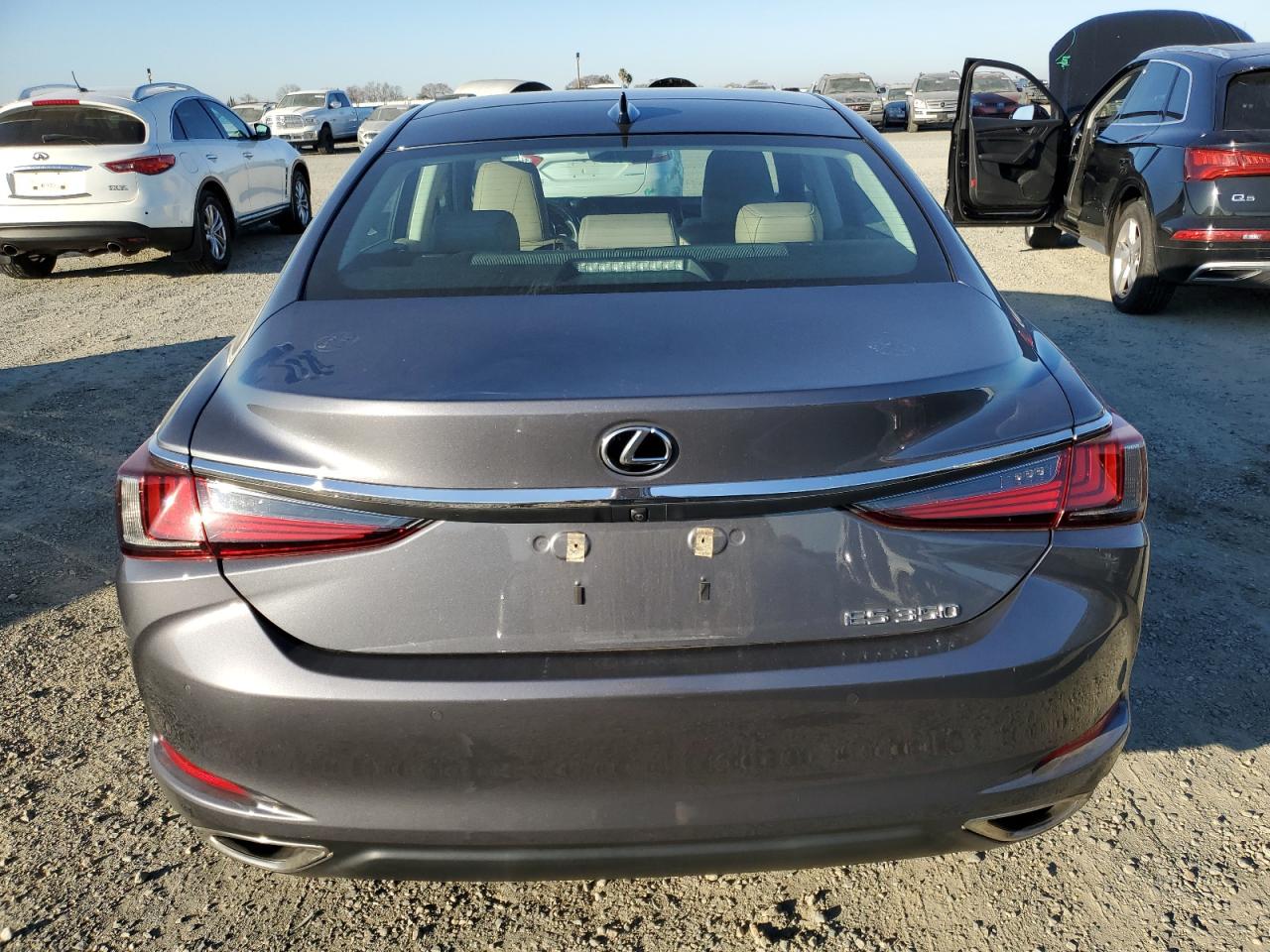 2019 Lexus ES - Image 6