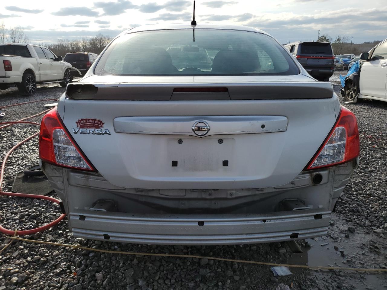 2017 Nissan Versa - Image 6