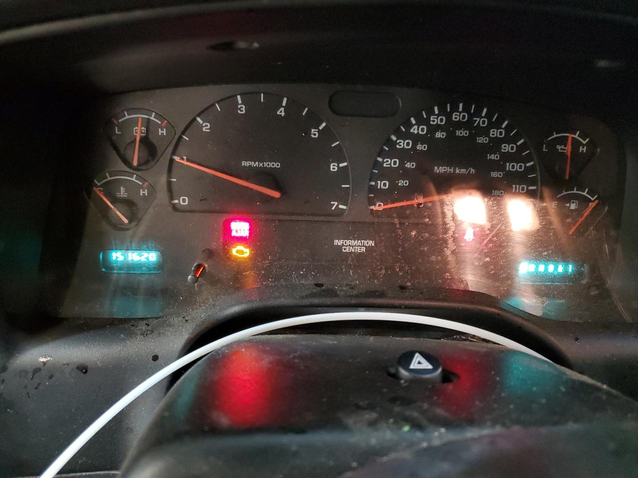 2004 Dodge Dakota - Image 9