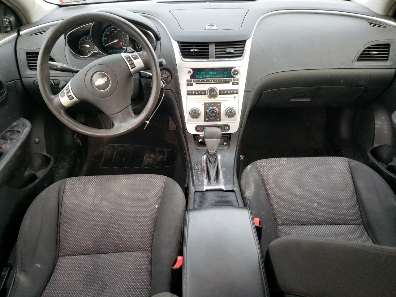 2009 Chevrolet Malibu - Image 8