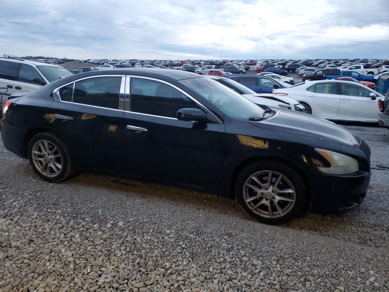 2009 Nissan Maxima - Image 4