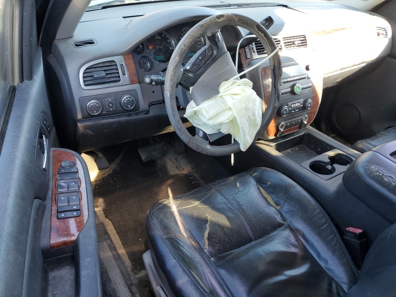 2007 Chevrolet Tahoe - Image 8