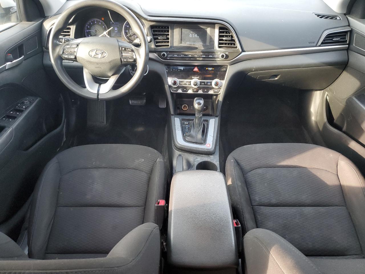 2020 Hyundai Elantra - Image 8