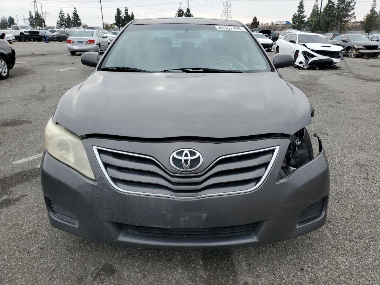 2010 Toyota Camry - Image 5