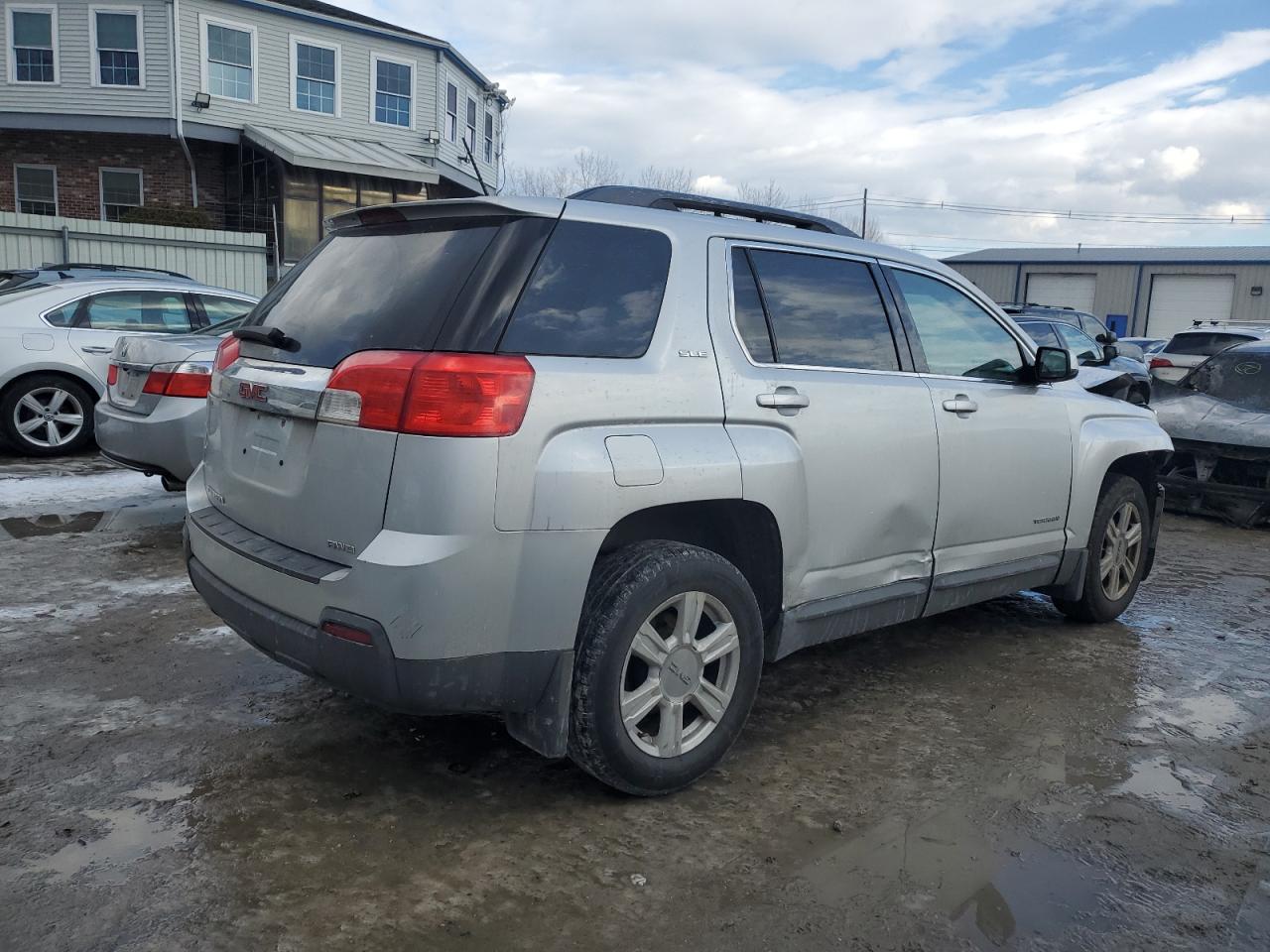 2015 GMC Terrain - Image 3