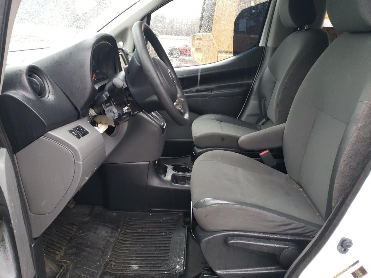 2017 Nissan NV - Image 7
