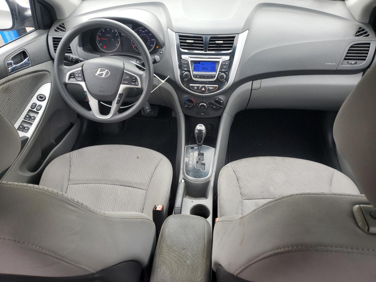 2014 Hyundai Accent - Image 8