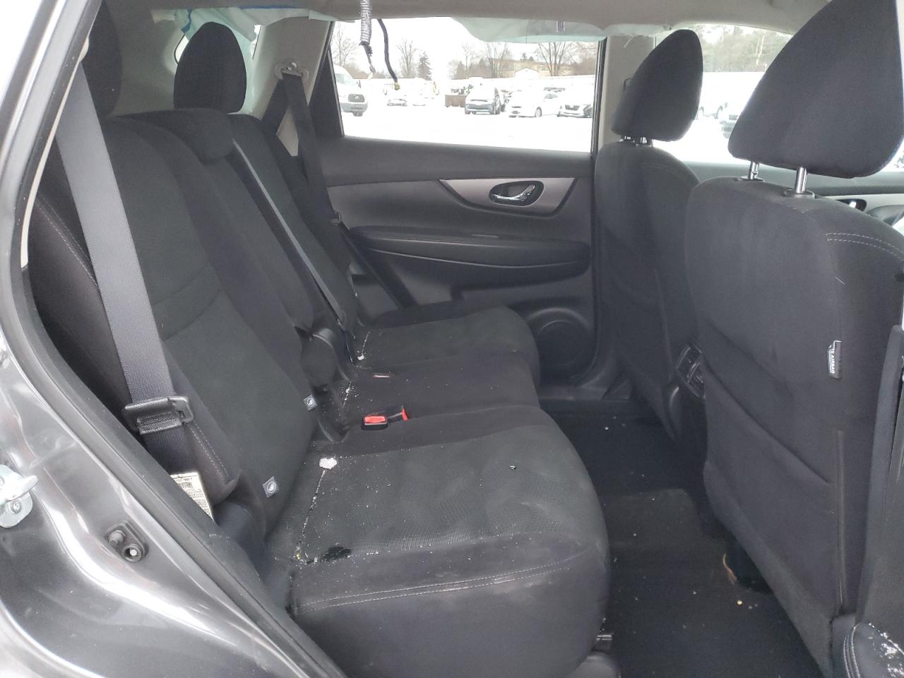 2016 Nissan Rogue - Image 11