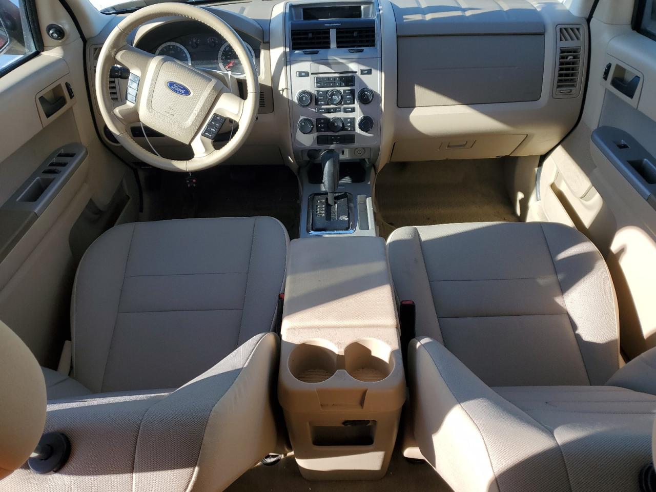 2011 Ford Escape - Image 8