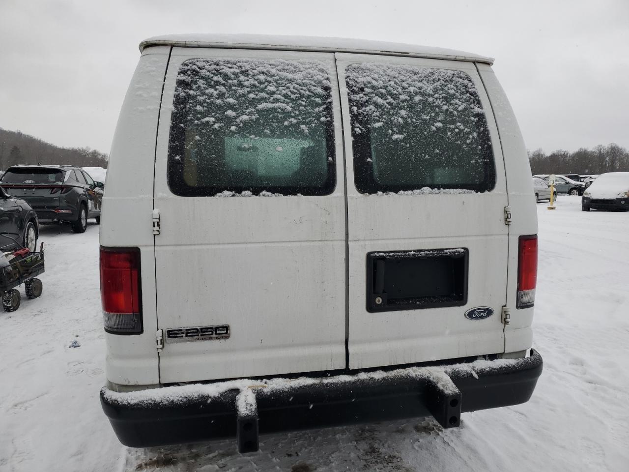 2014 Ford Econoline - Image 6