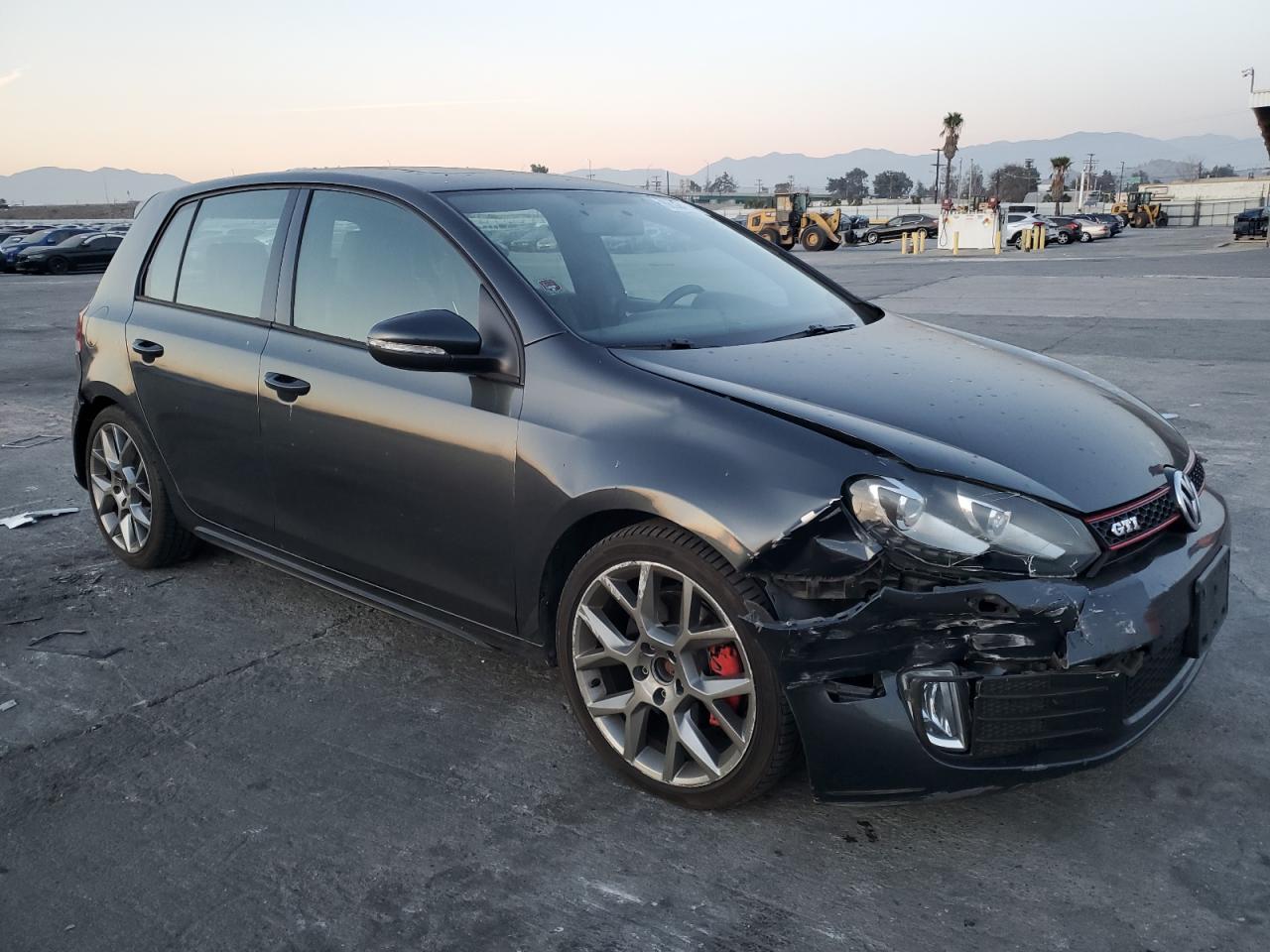 VIN WVWHD7AJ0DW131116 2013 VOLKSWAGEN GTI no.4