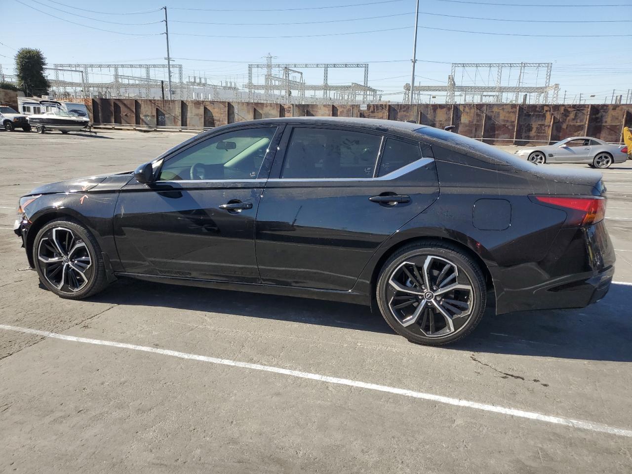 2024 Nissan Altima - Image 2