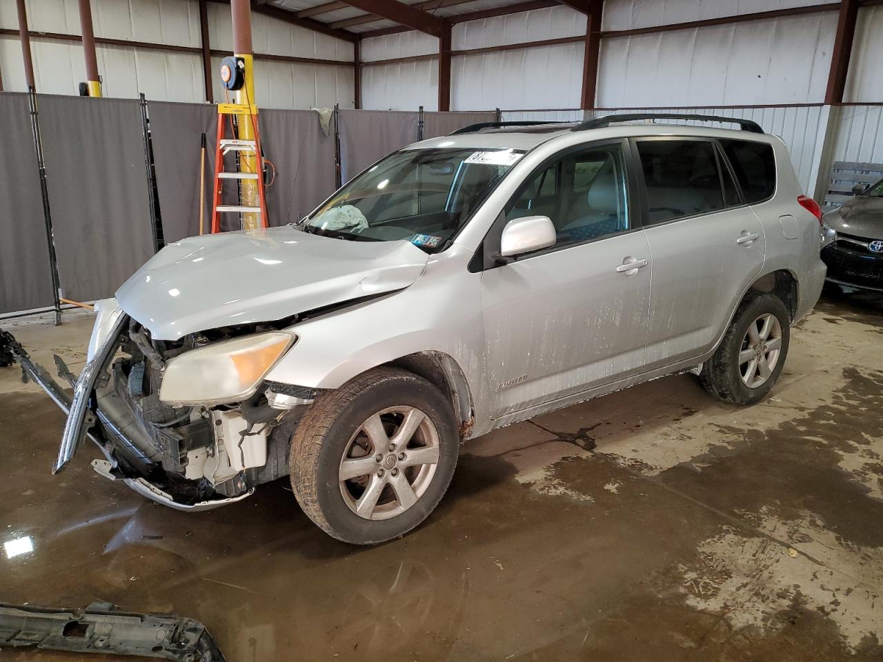 2007 Toyota RAV 4 - Image 1