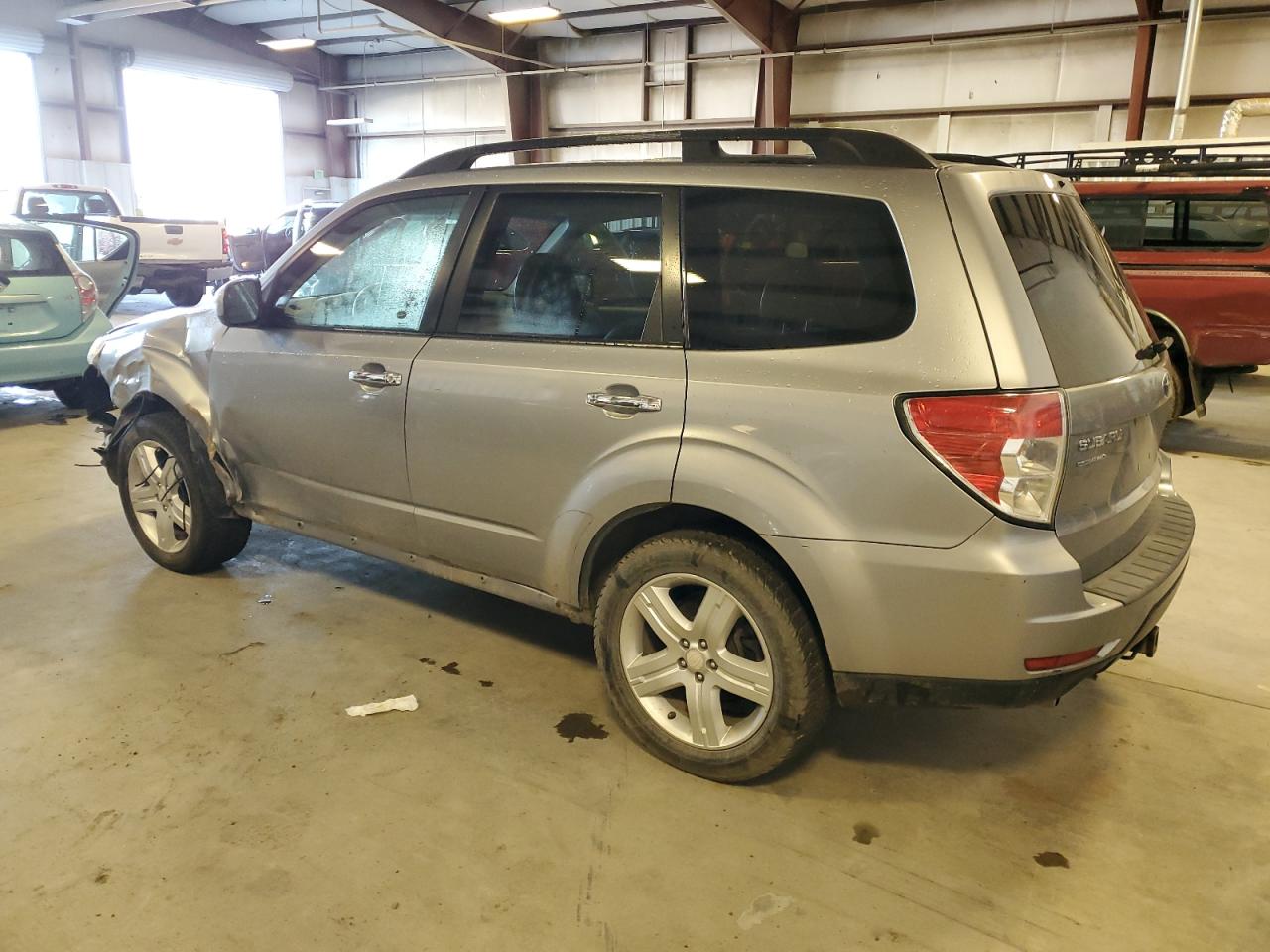 2010 Subaru Forester - Image 2