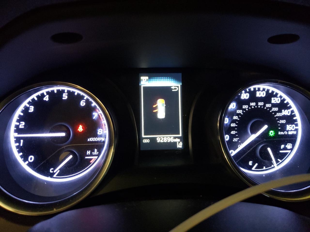 2019 Toyota Camry - Image 9