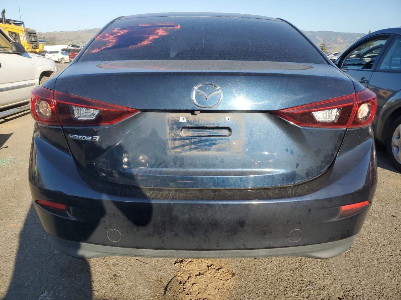 2017 Mazda 3 - Image 6