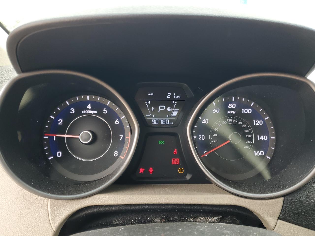 2016 Hyundai Elantra - Image 9