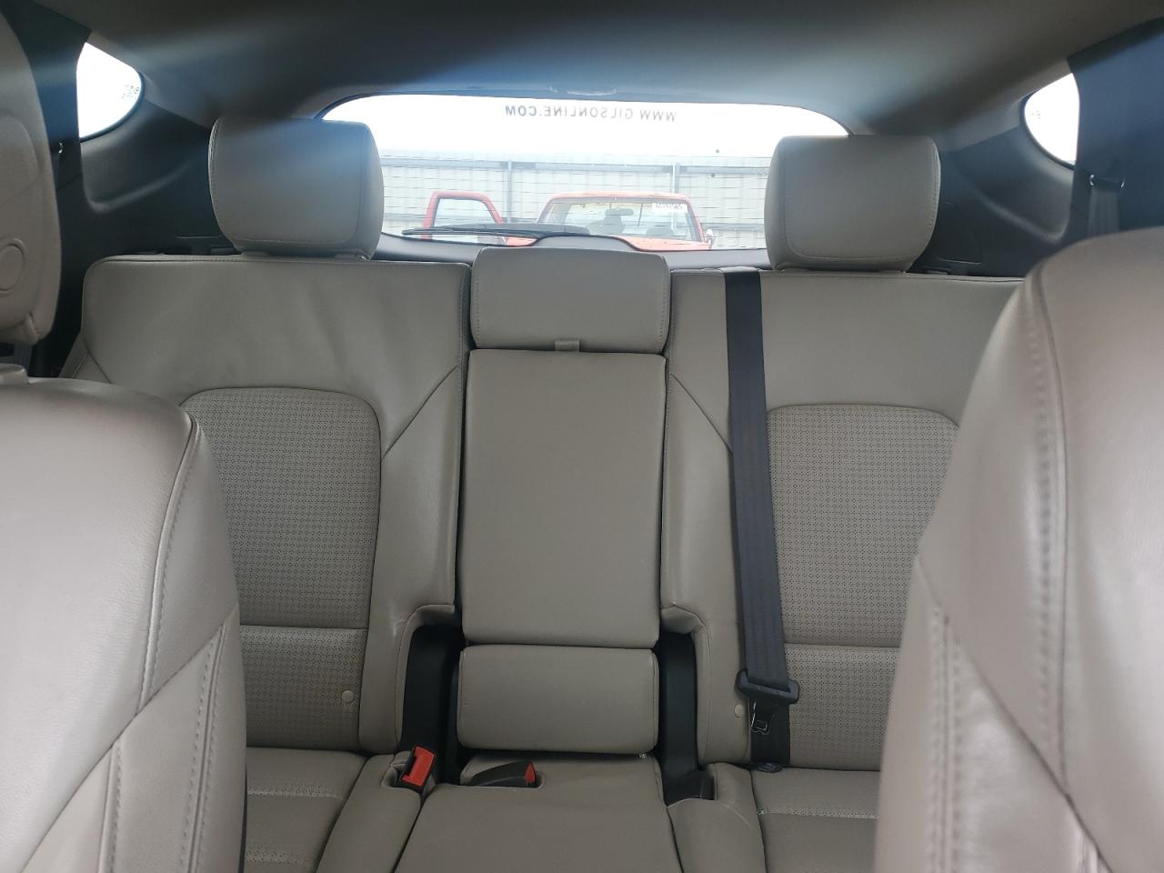 2013 Hyundai Santa Fe - Image 10