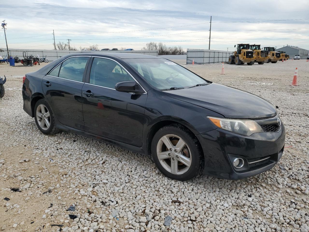 2013 Toyota Camry - Image 4