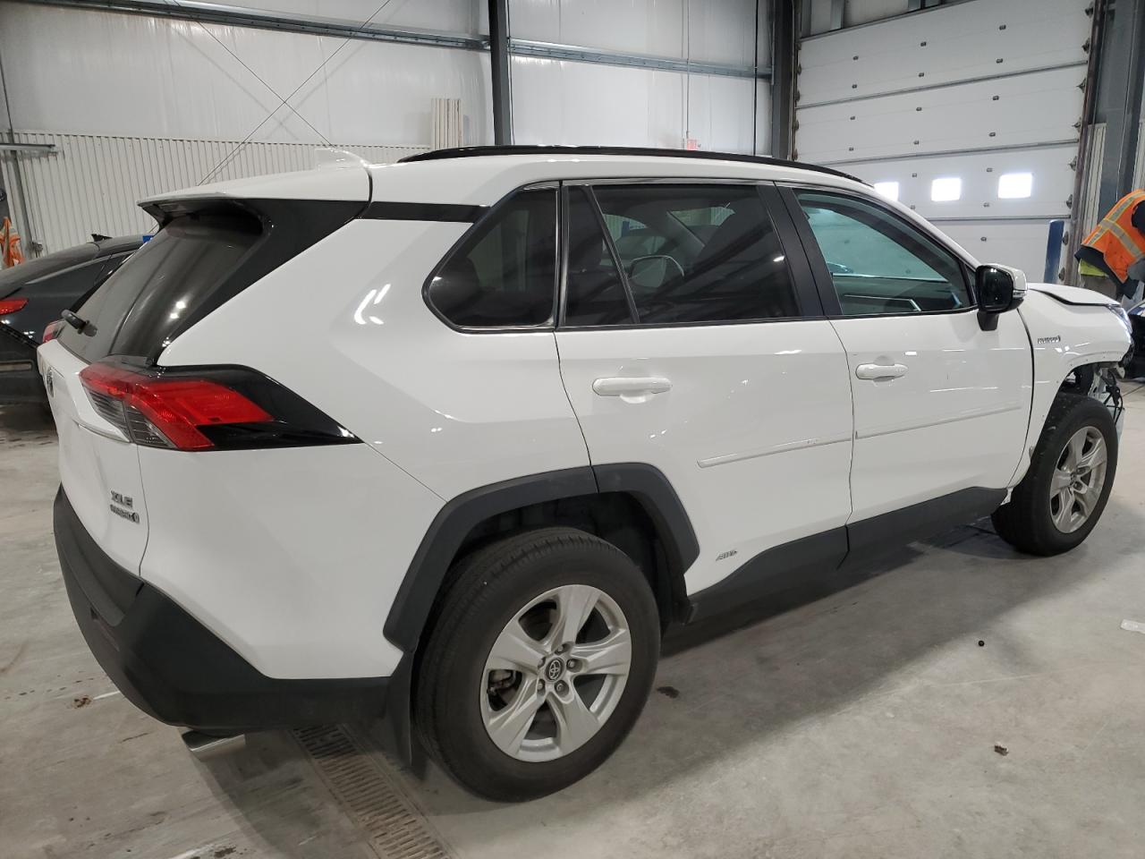 2021 Toyota RAV 4 - Image 3