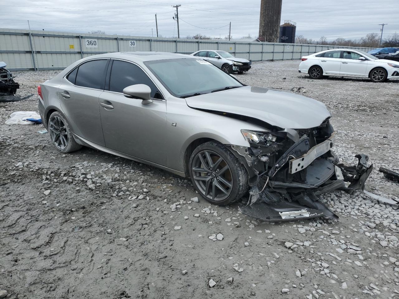 2016 Lexus IS - Image 4
