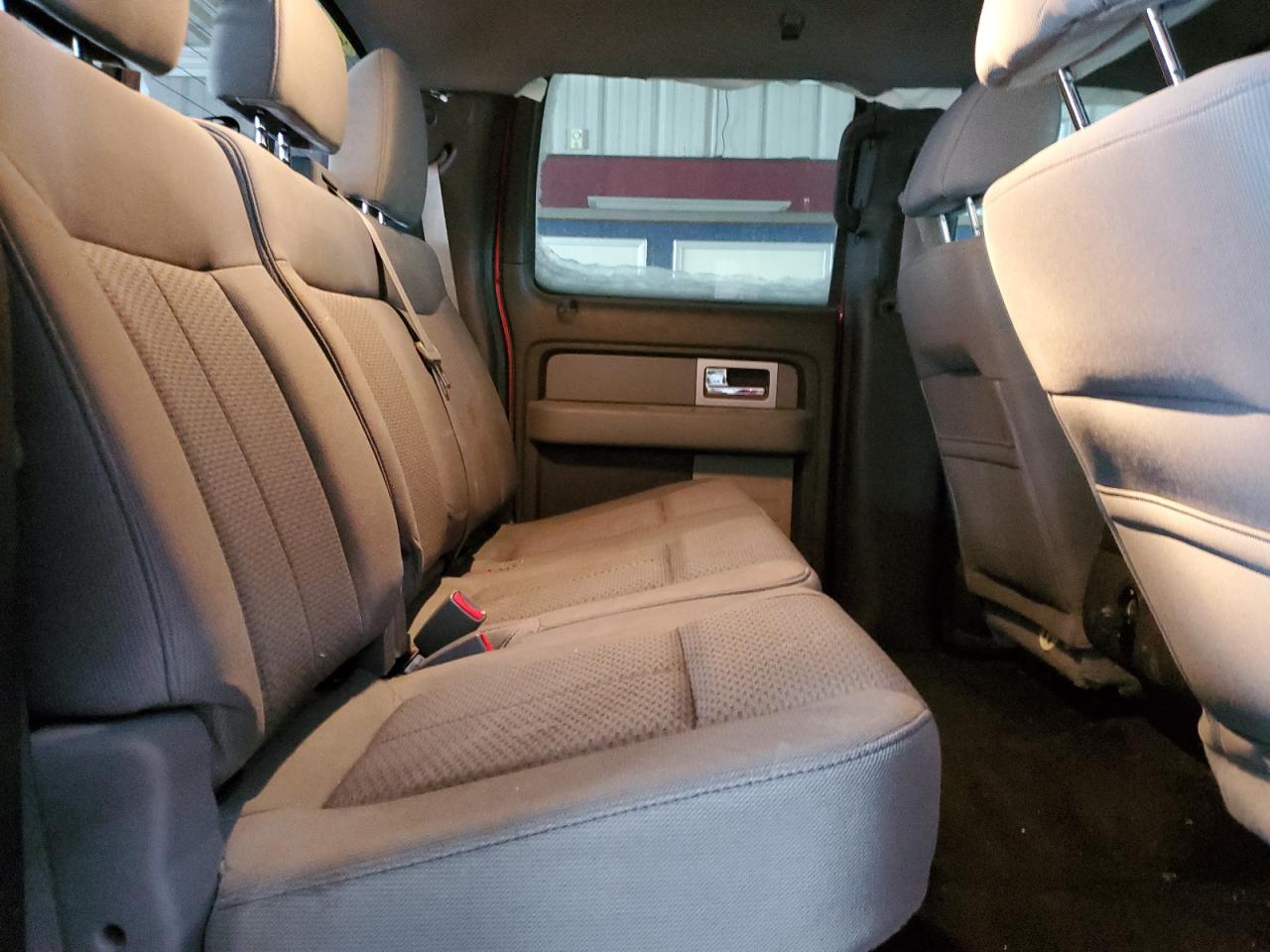 2011 Ford F-150 - Image 10