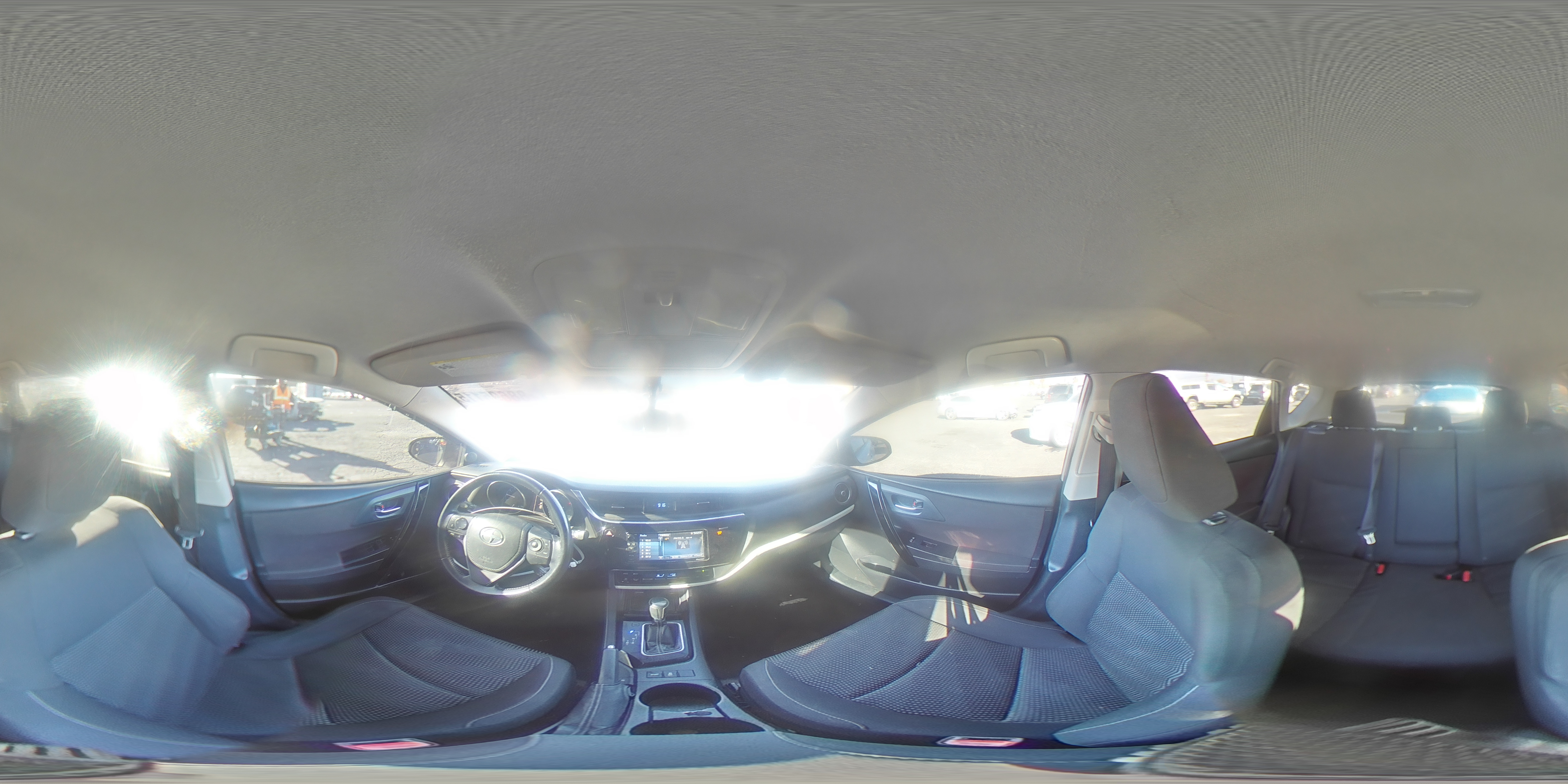 2016 Toyota iM - Image 13