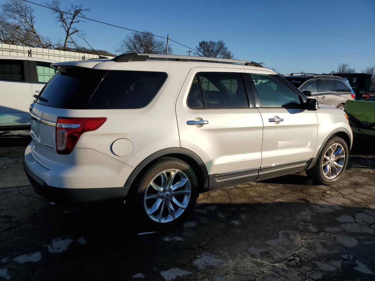 2015 Ford Explorer - Image 3